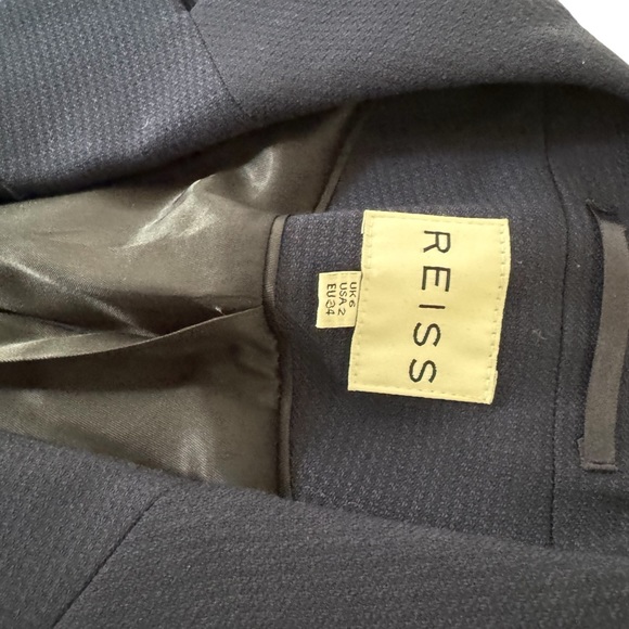 Reiss Navy Blue One Button Fitted Blazer - Picture 3 of 6